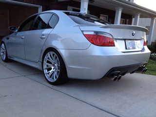 Illustration for article titled For $19,500, This E60 Demands High Ballers